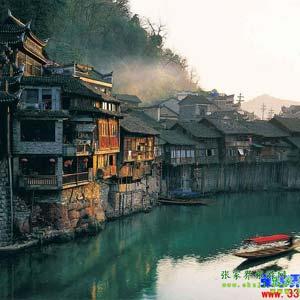 【長沙往返路線1】張家界、鳳凰古城、天子山、黃龍洞三晚四日游