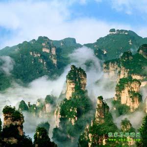 【長(zhǎng)沙往返線路1】張家界、鳳凰古城、天子山、黃龍洞三晚四日游