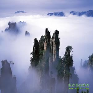 【長(zhǎng)沙往返線路3】：張家界、天子山、黃龍洞、天門(mén)仙山四日游